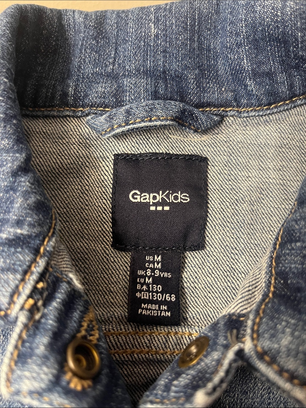GAP Blue Washed Denim Jacket - Picture 2 of 2